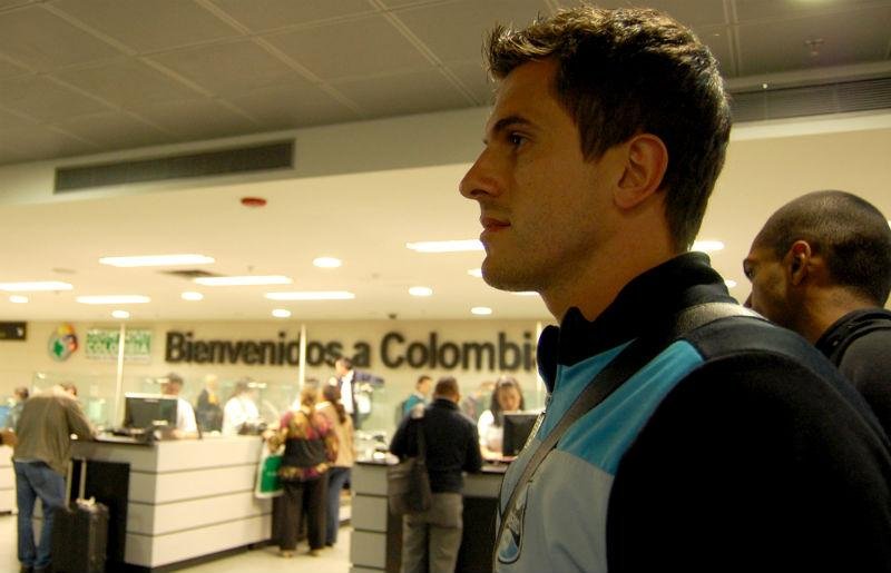 Marcelo Grohe j&aacute; no aeroporto de Bogot&aacute;