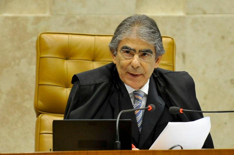 Ayres Britto diz que se aposenta com o sentimento de dever cumprido