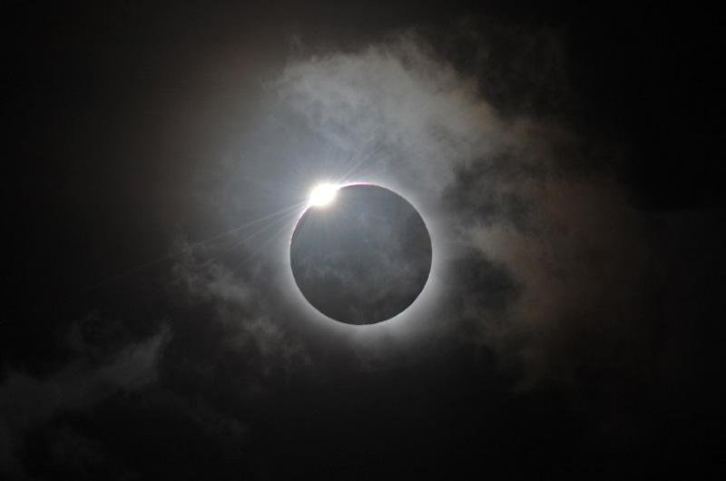 Austr&aacute;lia testemunha &uacute;ltimo eclipse solar total at&eacute; 2015