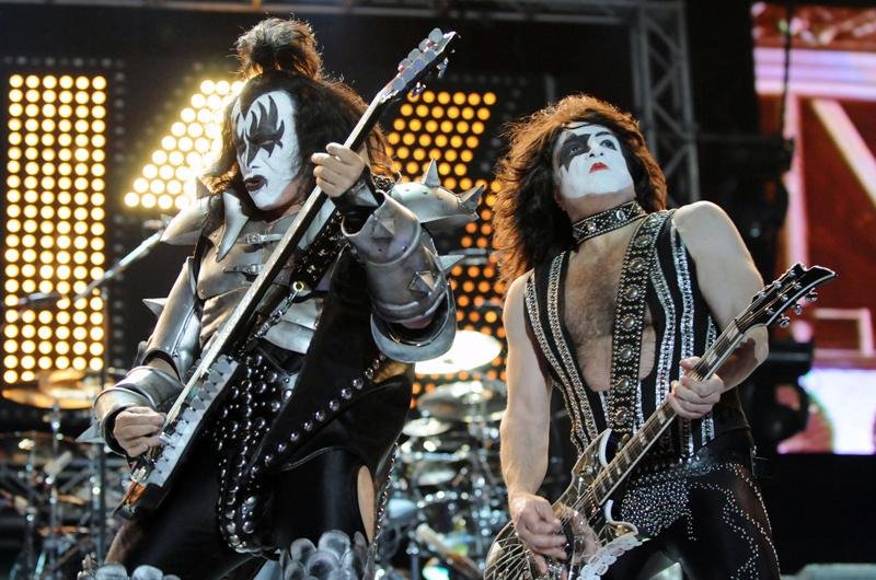 Gene Simmons e Paul Stanley, remanescentes do Kiss, que toca hoje em Porto Alegre