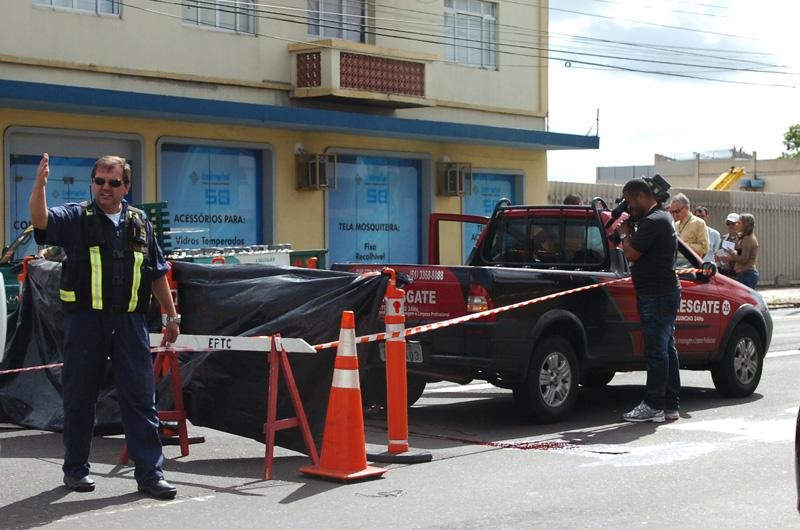 Acidente ocorreu na avenida Sert&oacute;rio, no bairro Navegantes