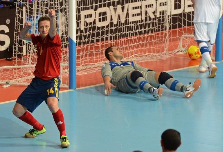 Espanha goleia It&aacute;lia e vai &agrave; final do Mundial de Futsal