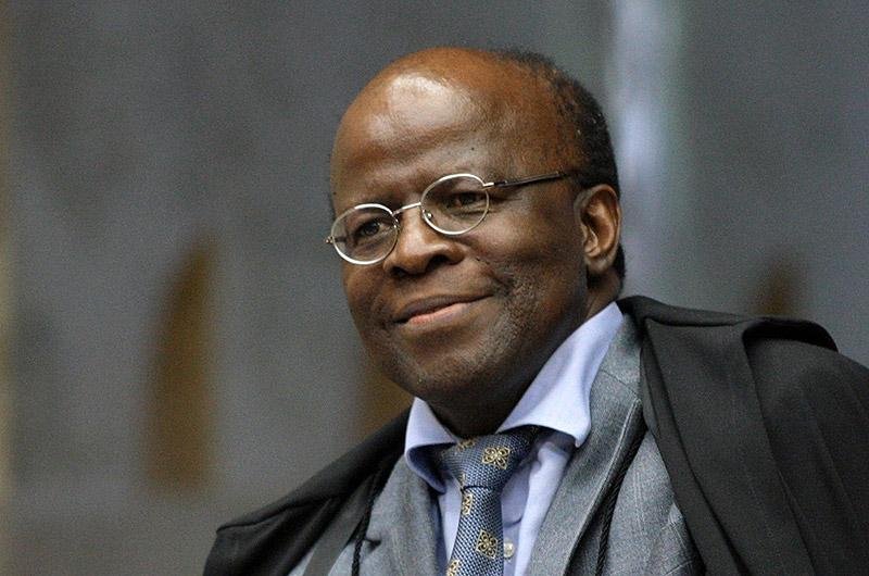 Joaquim Barbosa deferiu pedido do MPF para que todos os 25 condenados entregassem documento