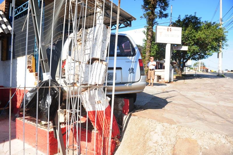 Acidente ocorreu na Baltazar de Oliveira Garcia