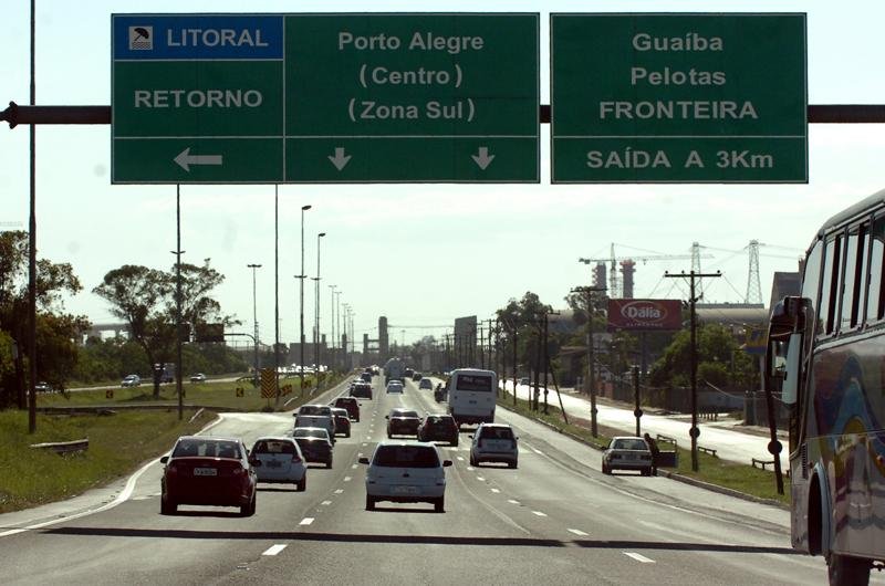 Movimento nas estradas do Estado &eacute; intenso no retorno do Litoral