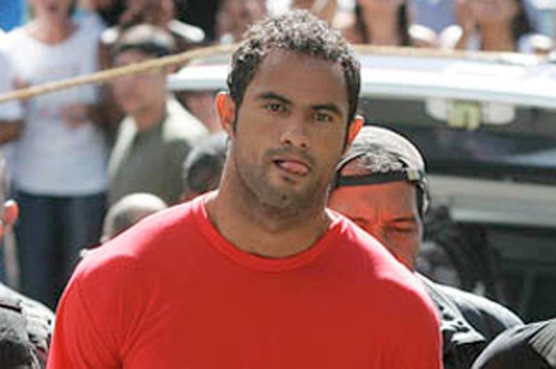 Ex-goleiro Bruno e amigo Macarr&atilde;o j&aacute; chegaram ao F&oacute;rum de Contagem