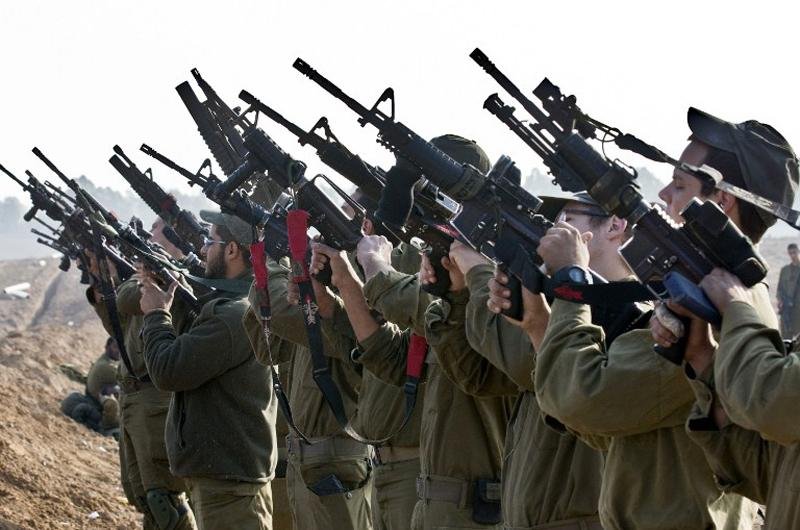 Israel analisa tr&eacute;gua mas segue bombardeios na Faixa de Gaza