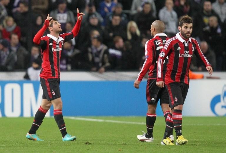 Alexandre Pato marcou o &uacute;ltimo gol do 3 a 1 que tirou os italianos de uma crise de vit&oacute;rias no torneio