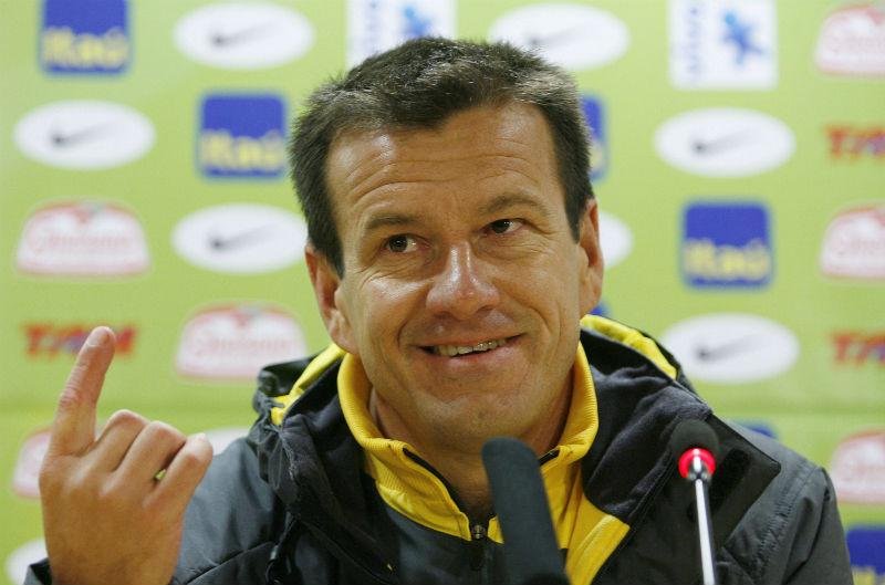 Dunga &eacute; a prioridade do Inter para assumir cargo de t&eacute;cnico