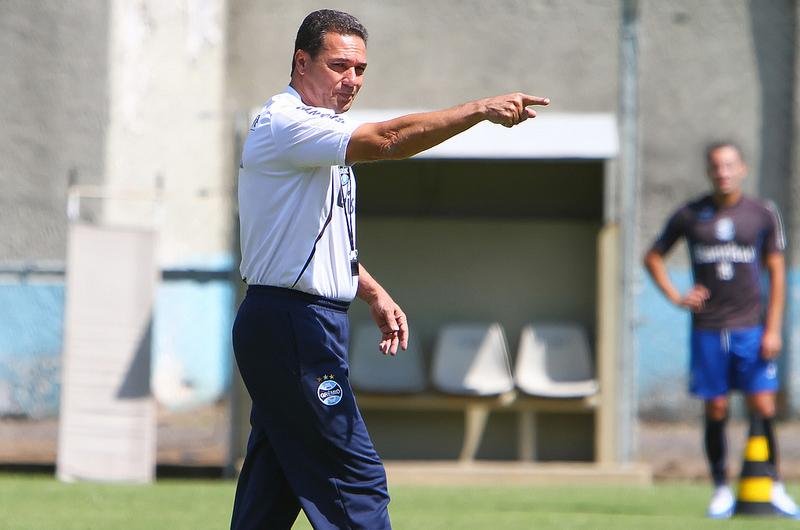 T&eacute;cnico conceder&aacute; coletiva com futuro presidente do Gr&ecirc;mio F&aacute;bio Koff