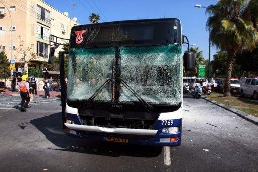 Israel prende supostos autores de atentado a &ocirc;nibus em Tel Aviv