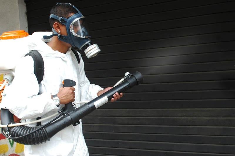Equipes da Secretaria da Sa&uacute;de realizaram um novo bloqueio contra a dengue em bairro da Capital