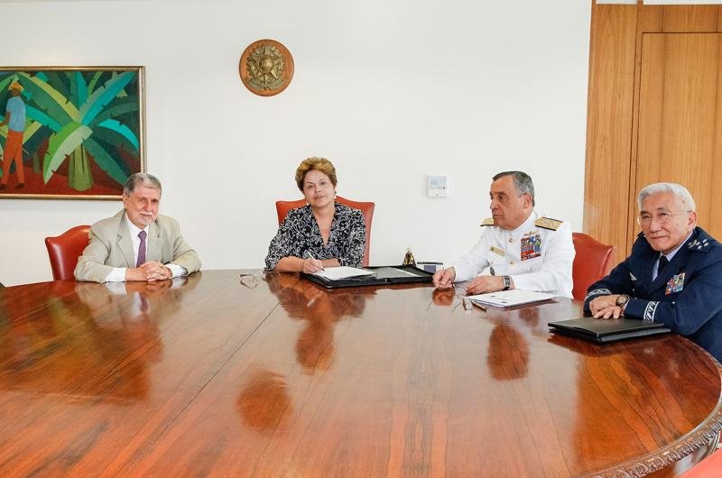 Presidente assinou promo&ccedil;&atilde;o de integrante da Marinha nesta sexta-feira