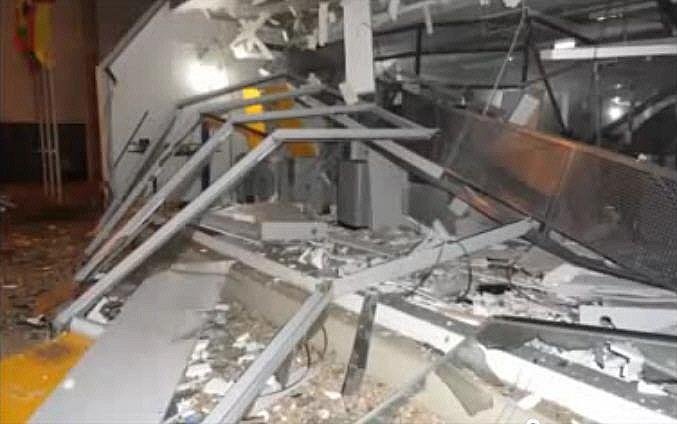 Ag&ecirc;ncia banc&aacute;ria foi atacada com explosivos em Sombrio