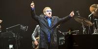 Elton John dedica show em Pequim a artista dissidente Ai Weiwei