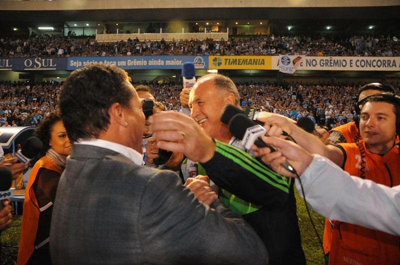 Felip&atilde;o cumprimenta Luxemburgo em confronto entre Gr&ecirc;mio e Palmeiras
