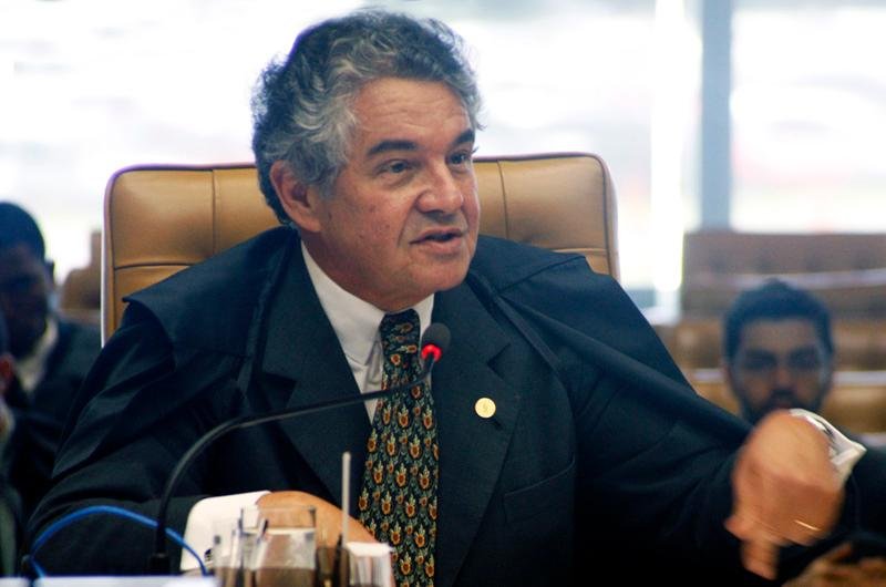 Marco Aur&eacute;lio em sess&atilde;o do mensal&atilde;o