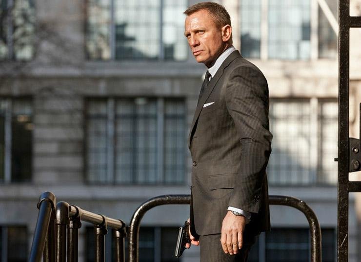 Daniel Craig interpreta James Bond