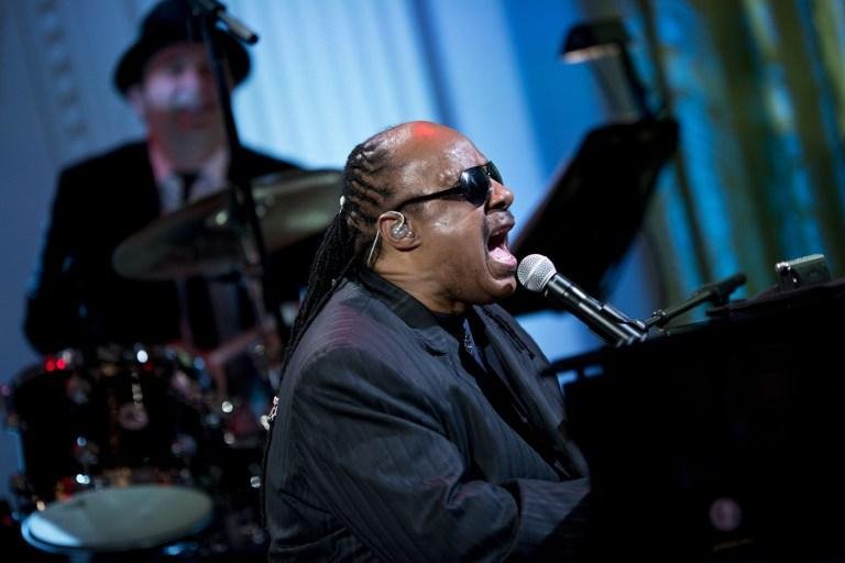 Stevie Wonder volta ao Brasil para tocar com Gilberto Gil em Copacabana