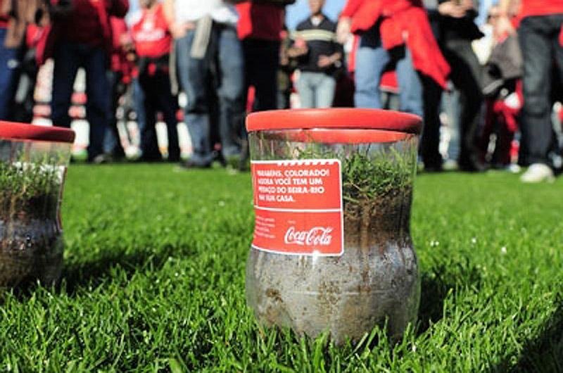 Inter doa 3,2 mil leivas de grama retirada do Beira-Rio para s&oacute;cios