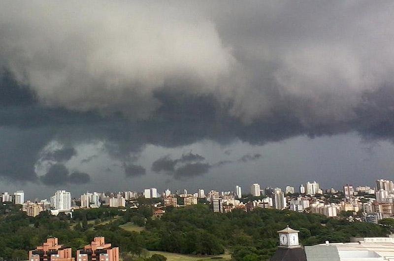 Porto Alegre teve uma mudan&ccedil;a brusca no tempo nesta sexta