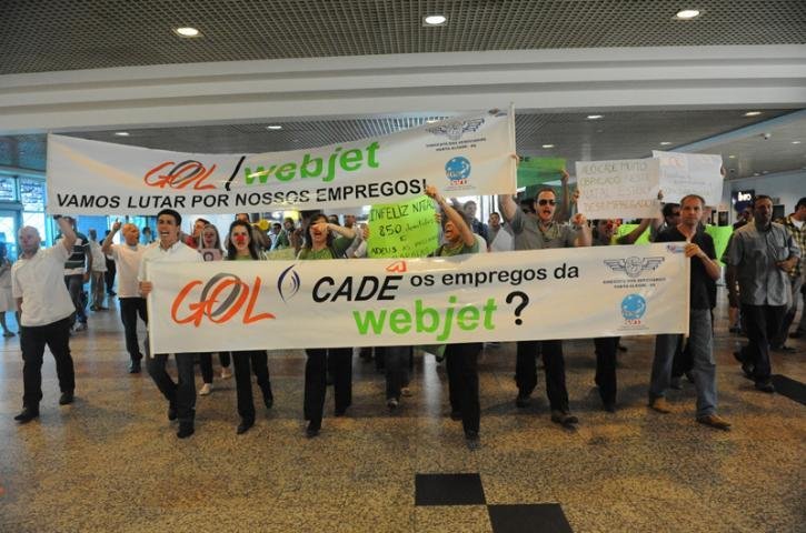 Empregados fizeram protesto no Salgado Filho em novembro