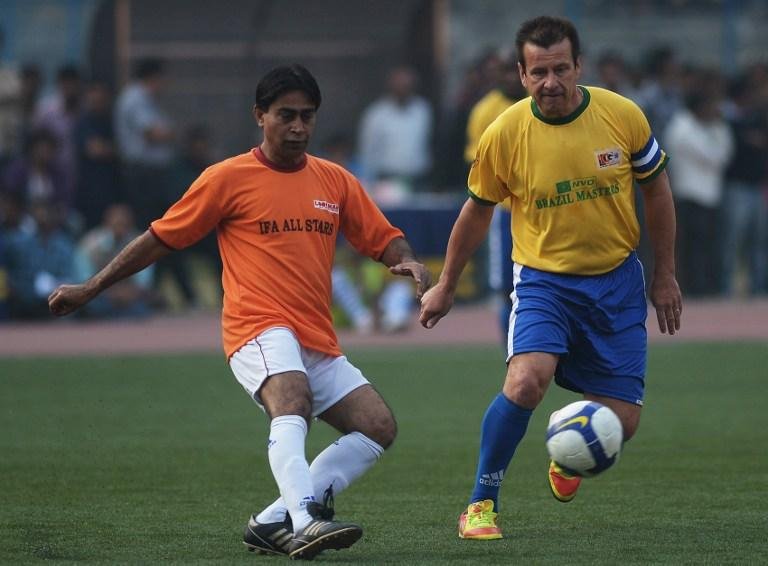 Pr&oacute;ximo do Inter, Dunga lidera ex-atletas da Sele&ccedil;&atilde;o em amistoso