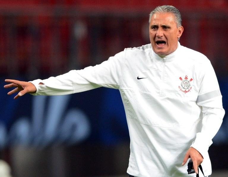 Tite prometeu for&ccedil;a e intensidade diante do Al-Ahly