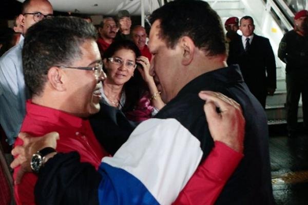 Presidente venezuelano nomeou oficialmente o vice N&iacute;colas Maduro como seu sucessor