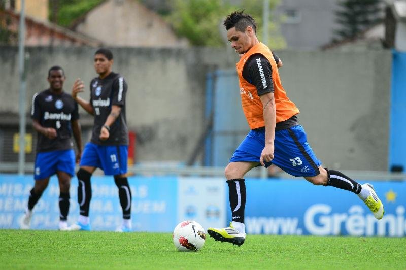 Contrata&ccedil;&atilde;o de Willian Jos&eacute; n&atilde;o deve atrapalhar negocia&ccedil;&atilde;o por Par&aacute;