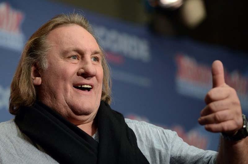 G&eacute;rard Depardieu se diz insultado e quer renunciar &agrave; nacionalidade francesa