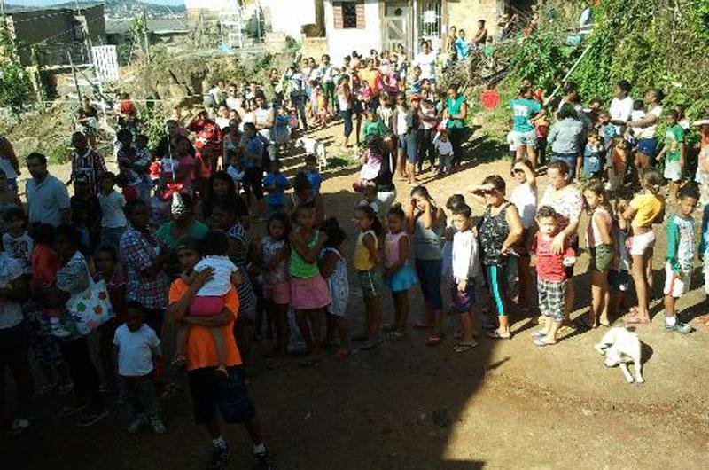 Mais de 800 crian&ccedil;as receberam brinquedos na manh&atilde; deste s&aacute;bado