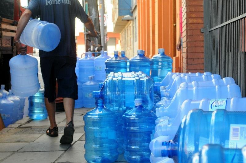 Consumo de &aacute;gua mineral aumenta 70%
