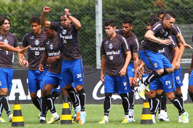 Gr&ecirc;mio decide realizar pr&eacute;-temporada na Capital