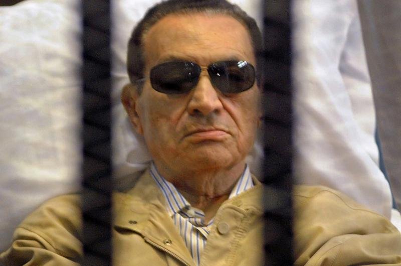 Hosni Mubarak &eacute; novamente hospitalizado com sa&uacute;de deteriorada 