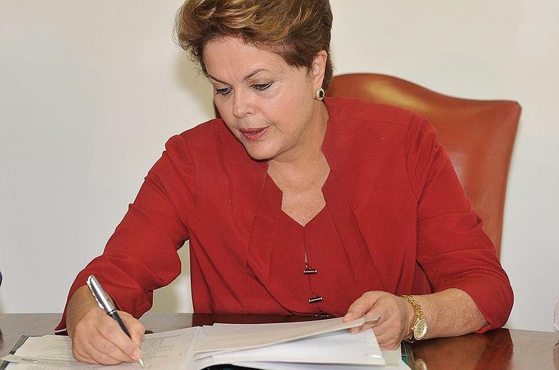 Dilma sanciona lei do Vale-Cultura
