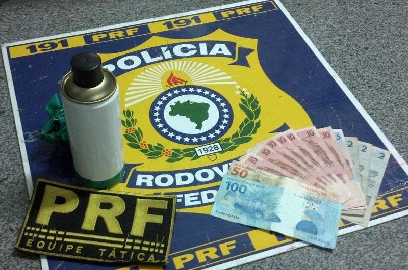 PRF apreendeu lata de spray contendo lan&ccedil;a-perfume