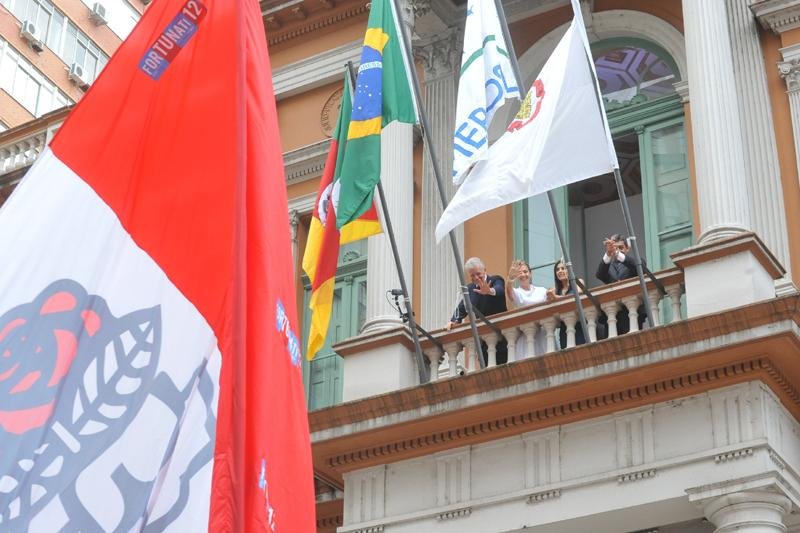 Prefeito reassumiu oficialmente o cargo &agrave;s 18h20min desta ter&ccedil;a-feira