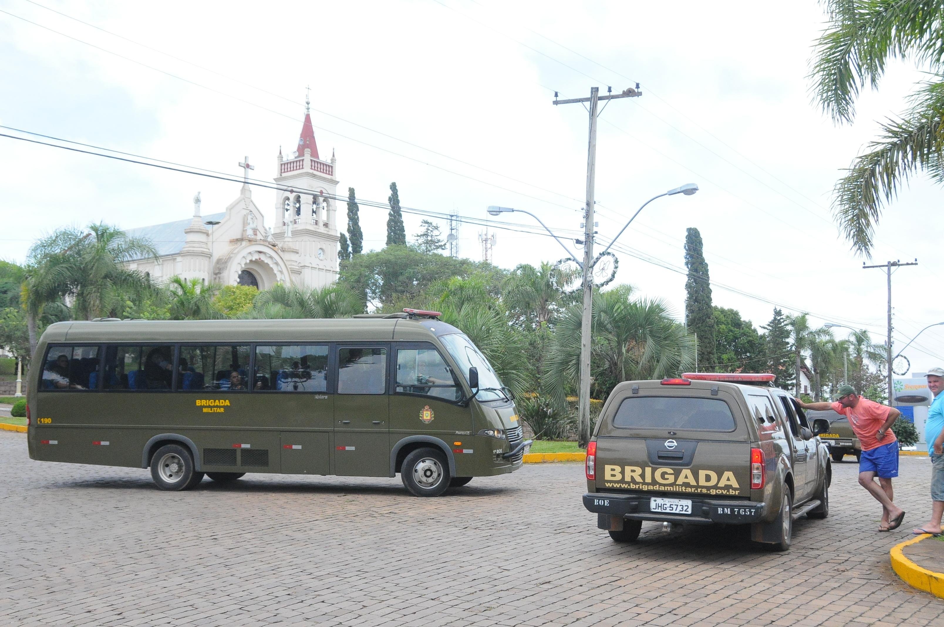 Quadrilha em Cotipor&atilde; usou r&aacute;dios para se comunicar durante fuga 