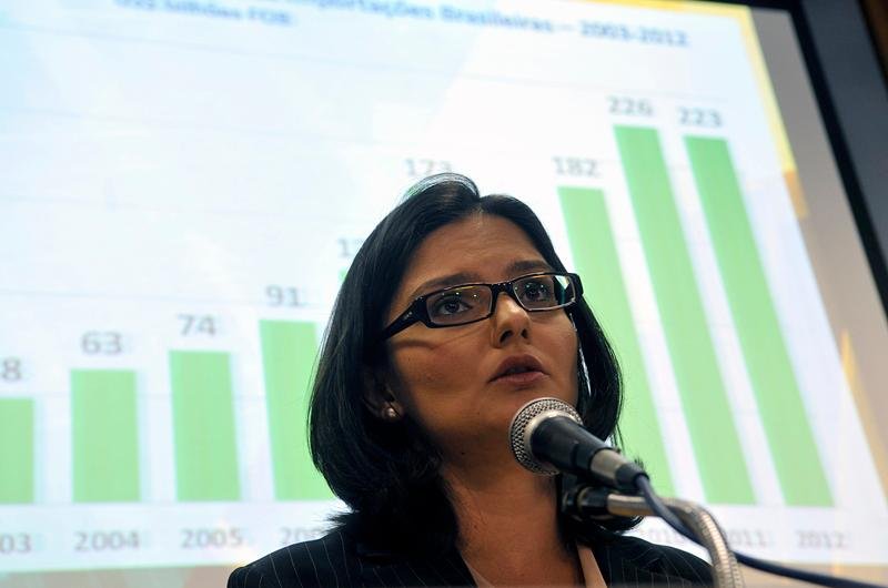Governo dar&aacute; prazo at&eacute; mar&ccedil;o para que pa&iacute;ses suspendam barreiras