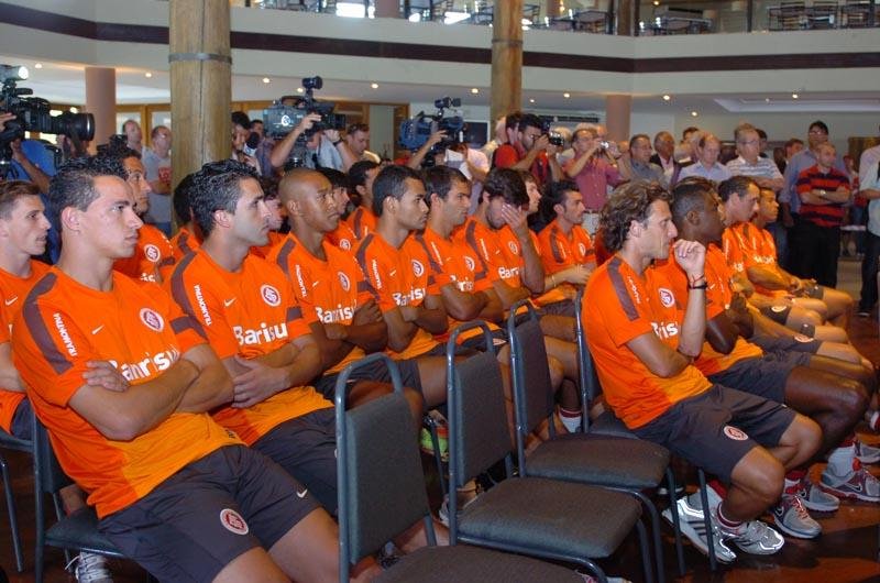 Grupo colorado foi composto por 25 atletas na reapresenta&ccedil;&atilde;o