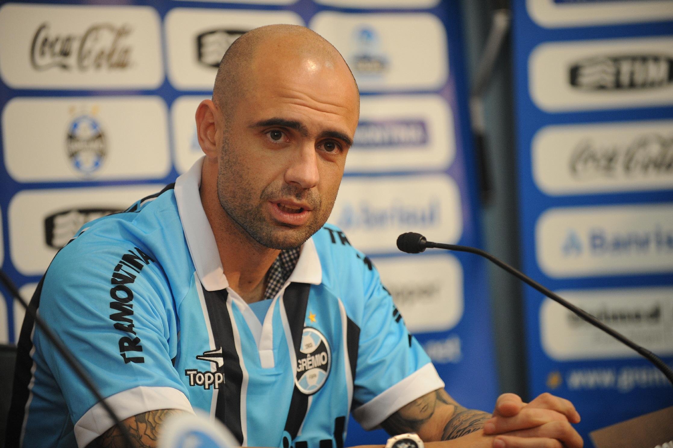 Cris disse que Luxa foi essencial para acerto com o Gr&ecirc;mio
