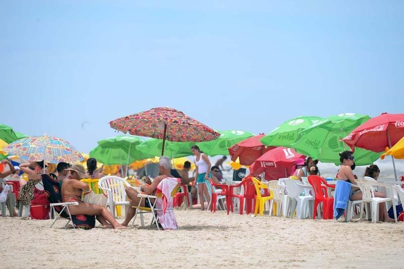 O sol que brilhava de manh&atilde;, desapareceu logo ap&oacute;s o meio-dia