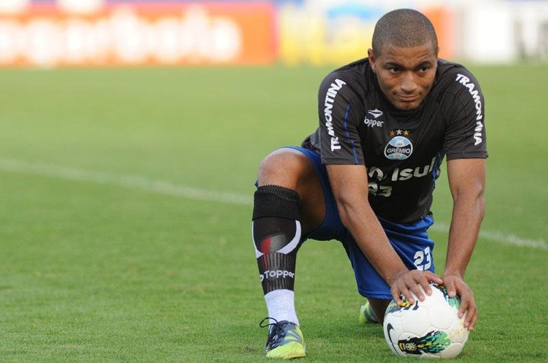 Pico foi afastado pelo Gr&ecirc;mio e deve ser emprestado
