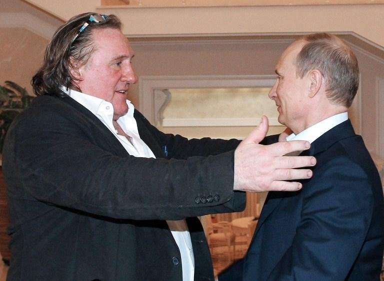 Depardieu recebe passaporte russo e se re&uacute;ne com Putin