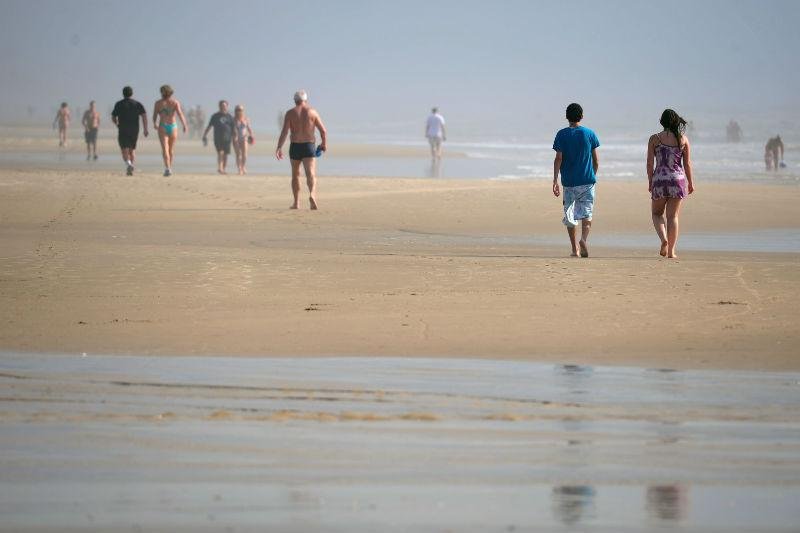 Veranistas tomam conta das areias de Atl&acirc;ntida