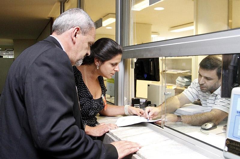 Diretor-presidente da empresa protocolou respostas ao TCE, nesta segunda-feira