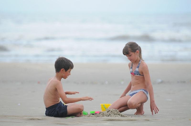 As crian&ccedil;as deram prefer&ecirc;ncia por brincadeiras na areia