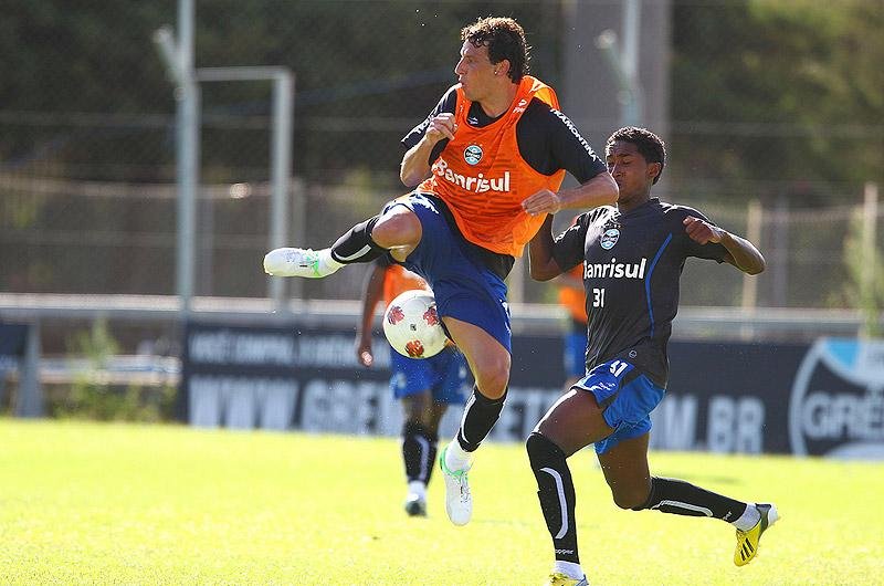Meia marcou um gol contra os equatorianos em 2004, mas n&atilde;o evitou derrota do Santos