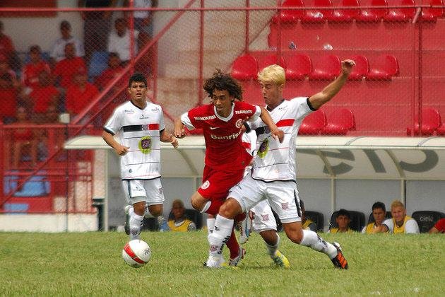 Vald&iacute;via marcou dois gols contra o Paulista na Copa S&atilde;o Paulo